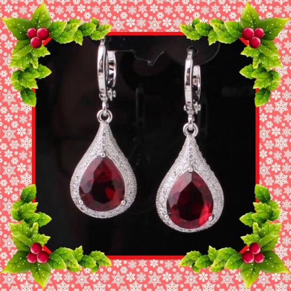 🌺New🌺 ❤️Silver Crystal Earring🌺 - Picture 2 of 2